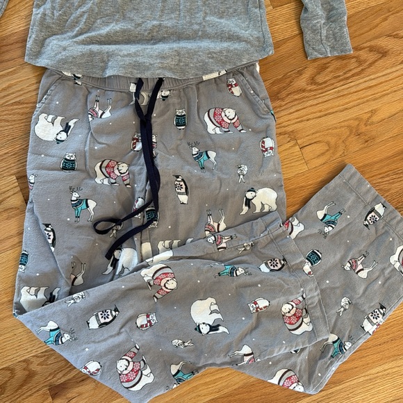 Pajama set - Picture 3 of 3